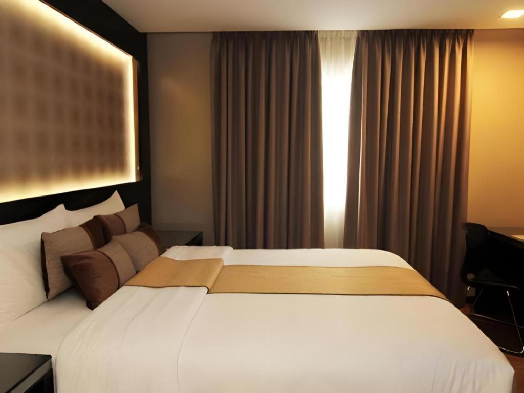 Grand Xing Imperial Hotel Iloilo Esterno foto