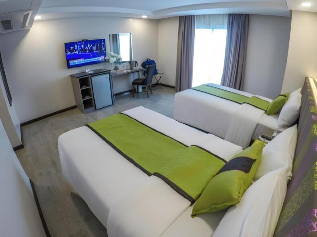 Grand Xing Imperial Hotel Iloilo Esterno foto