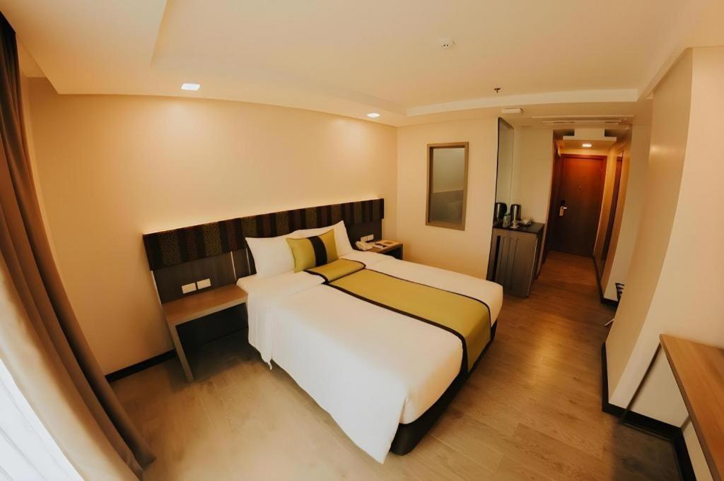 Grand Xing Imperial Hotel Iloilo Esterno foto