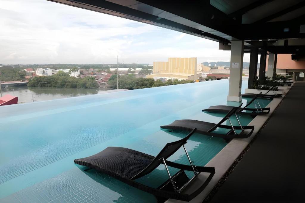 Grand Xing Imperial Hotel Iloilo Esterno foto