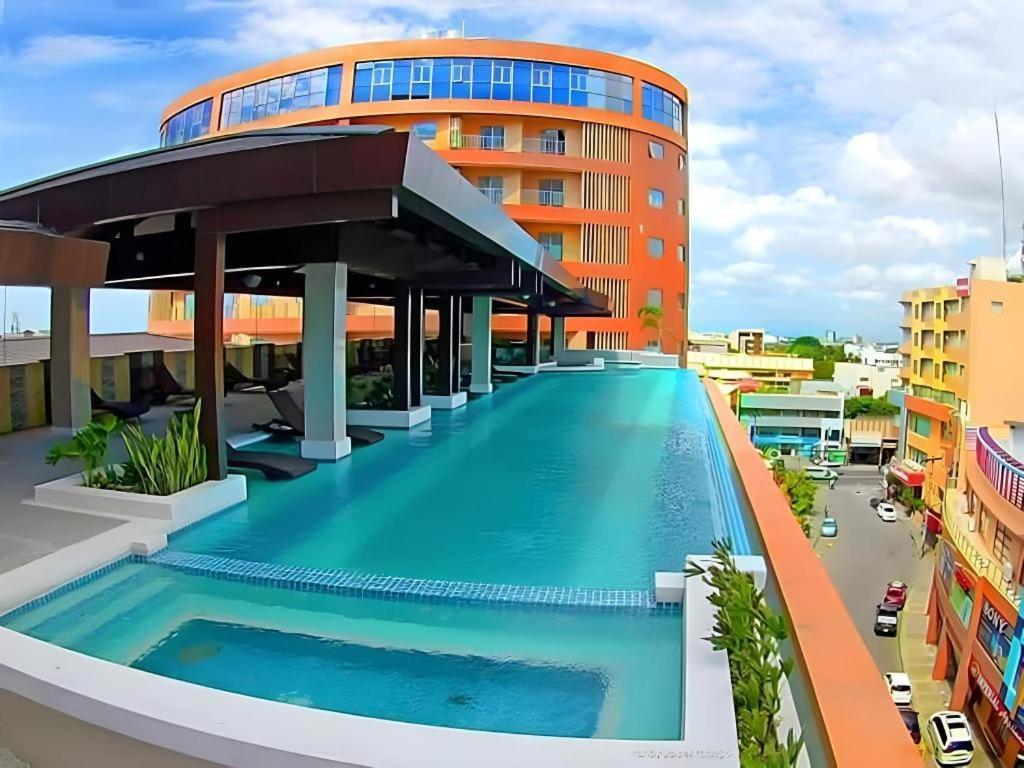 Grand Xing Imperial Hotel Iloilo Esterno foto